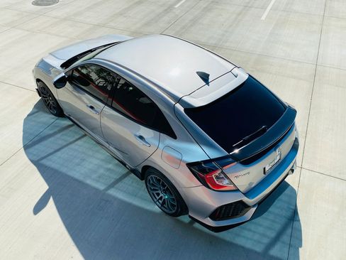 Used 2018 Honda Civic Sport image 18