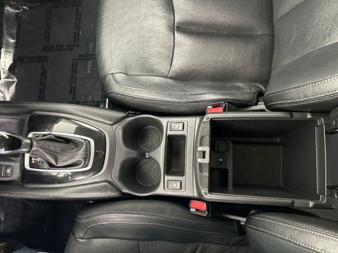 Used 2019 Nissan Rogue SL image 16