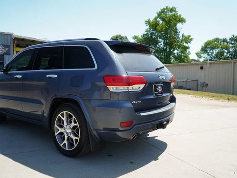 Used 2020 Jeep Grand Cherokee Overland AWD/4WD image 20