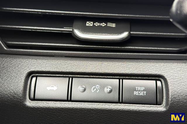 Used 2024 Nissan Altima 2.5 SV FWD image 31