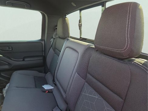 New 2026 Nissan Frontier SV w/ Tow Package AWD/4WD image 9