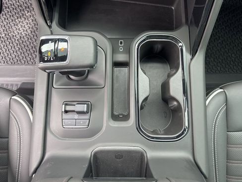 Used 2025 GMC Sierra 1500 AT4X image 48