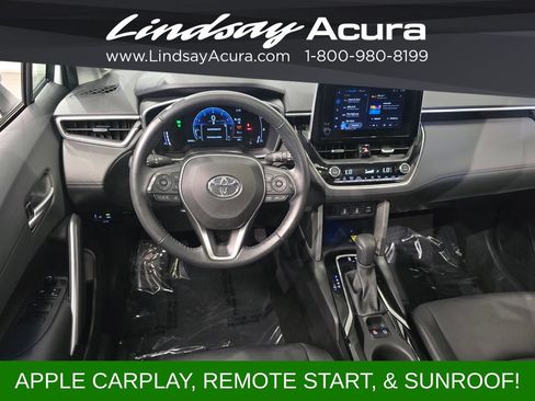 Used 2023 Toyota Corolla Cross XLE w/ Convenience Package AWD/4WD image 14