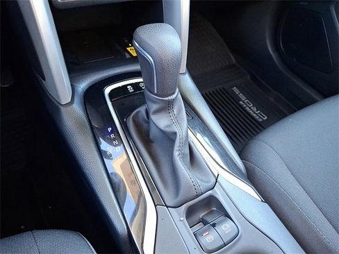 Certified 2023 Toyota Corolla Cross LE image 14