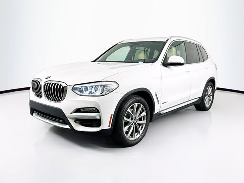 Used 2018 BMW X3 xDrive30i image 3