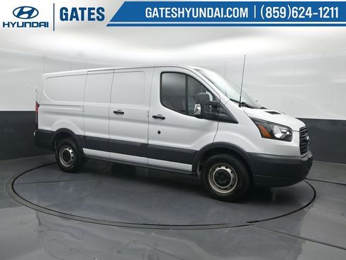 Used 2018 Ford Transit 150 130 Low Roof RWD image 1