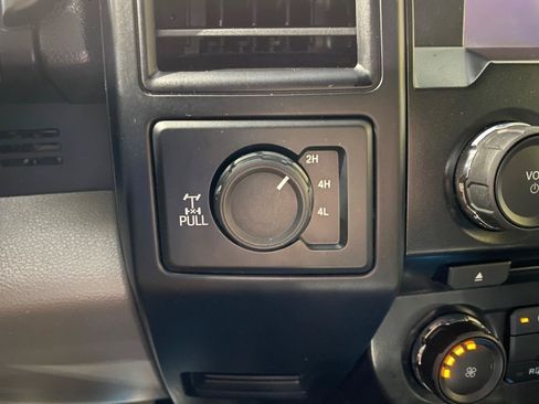 Used 2017 Ford F150 XL w/ Equipment Group 101A Mid AWD/4WD image 17