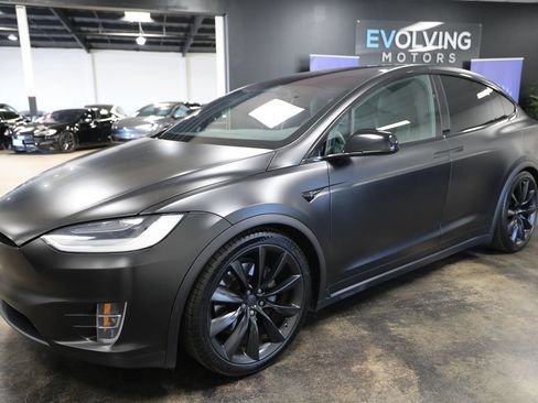 Used 2021 Tesla Model X Long Range AWD/4WD image 4