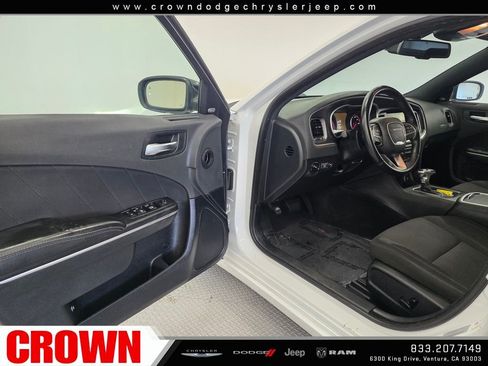 Used 2017 Dodge Charger SXT w/ Driver Confidence Group image 20