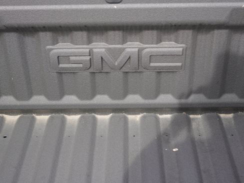 New 2025 GMC Canyon AT4 w/ Nightfall Edition image 17