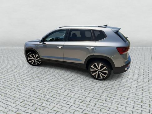 Used 2024 Volkswagen Taos SE FWD image 6