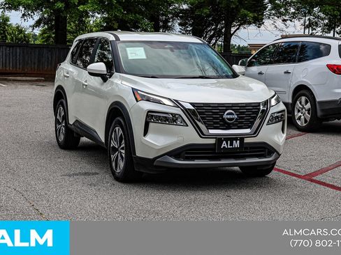 Used 2023 Nissan Rogue SV FWD image 5