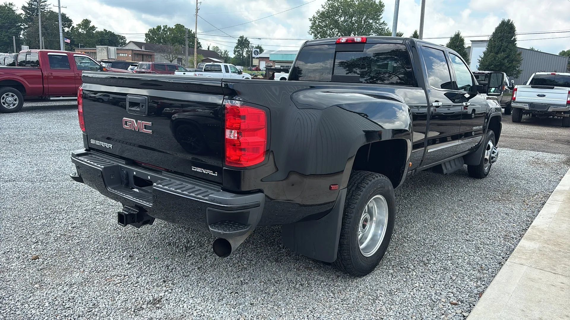 Used 2019 GMC Sierra 3500 Denali AWD/4WD image 8