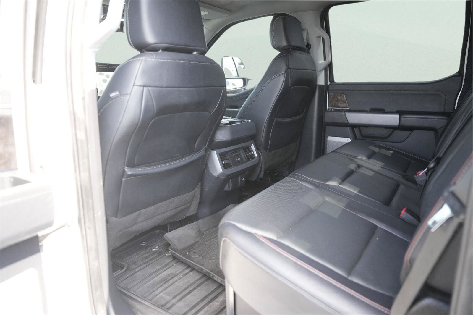 Used 2023 Ford F450 Lariat w/ Camper Package AWD/4WD image 12