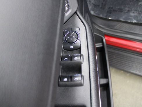 Used 2020 Ford Expedition XLT image 14