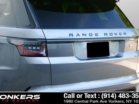 Used 2022 Land Rover Range Rover Sport SVR Carbon Edition image 12
