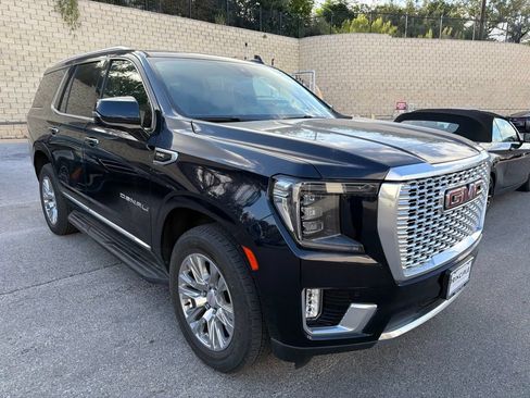 Used 2022 GMC Yukon Denali AWD/4WD image 4