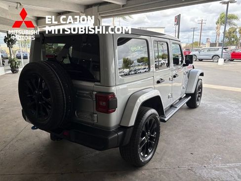Used 2023 Jeep Wrangler Unlimited Sahara w/ Cold Weather Group AWD/4WD image 3