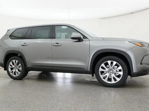 New 2026 Toyota Grand Highlander Limited image 28