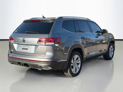 Used 2022 Volkswagen Atlas SEL image 3