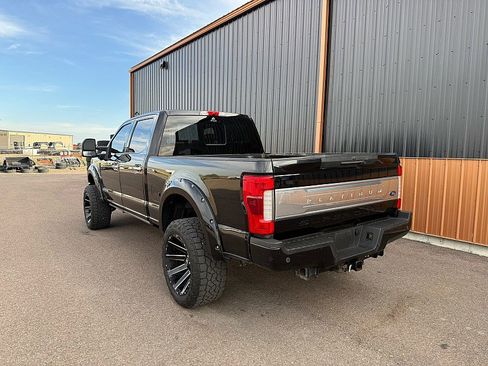 Used 2019 Ford F350 Platinum w/ Platinum Ultimate Package image 6