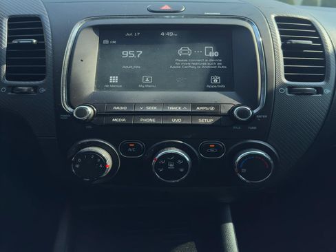 Used 2017 Kia Forte S w/ S Technology Package FWD image 14