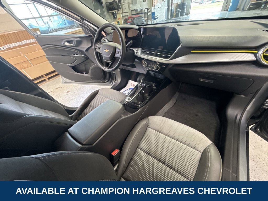 Certified 2024 Chevrolet Trax LT FWD image 37