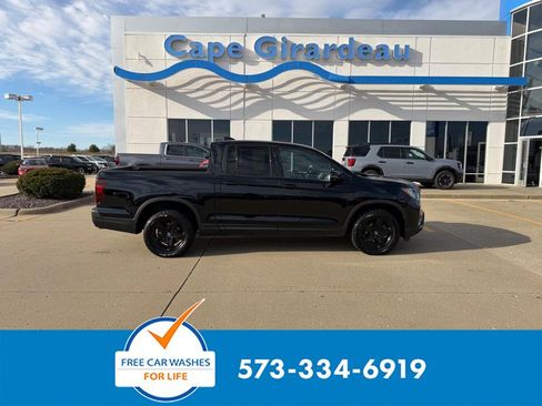 Certified 2023 Honda Ridgeline Black Edition image 1