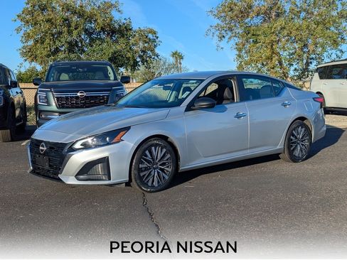 Certified 2024 Nissan Altima 2.5 SV image 1