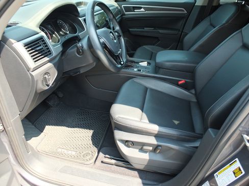 Used 2019 Volkswagen Atlas SE FWD image 11
