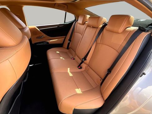 Used 2024 Lexus ES 350 w/ Premium Package FWD image 18