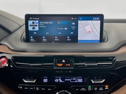 Used 2023 Acura MDX SH-AWD w/ Technology Package image 21