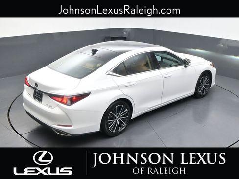 Used 2025 Lexus ES 350 w/ Premium Package FWD image 27