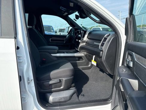 New 2026 RAM 2500 Big Horn AWD/4WD image 25