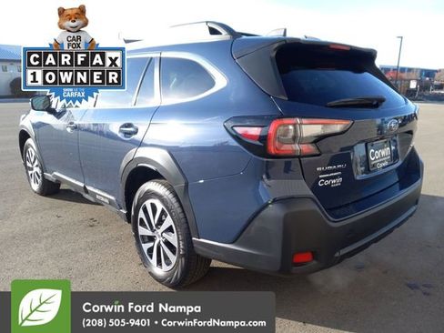 Used 2025 Subaru Outback Premium image 5