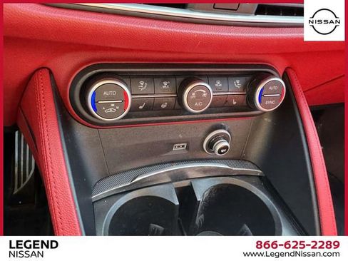 Used 2020 Alfa Romeo Stelvio Ti Sport w/ Quick Order Package 22S Sport AWD/4WD image 27