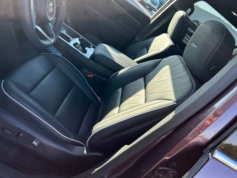 Used 2025 Buick Enclave Avenir w/ Super Cruise Package AWD/4WD image 12