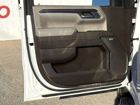 Used 2024 Chevrolet Silverado 1500 LTZ w/ LTZ Premium Texas Edition image 8