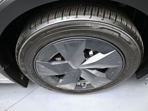 Certified 2024 Toyota Prius Prime SE image 13