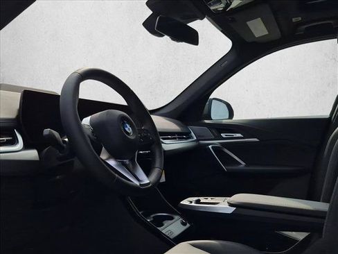 New 2027 BMW X1 xDrive28i AWD/4WD image 3