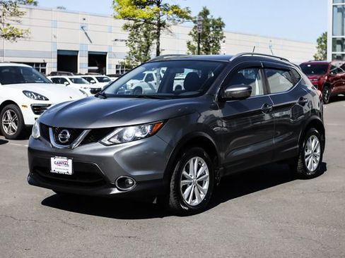 Used 2017 Nissan Rogue Sport SV w/ SV All-Weather Package AWD/4WD image 5