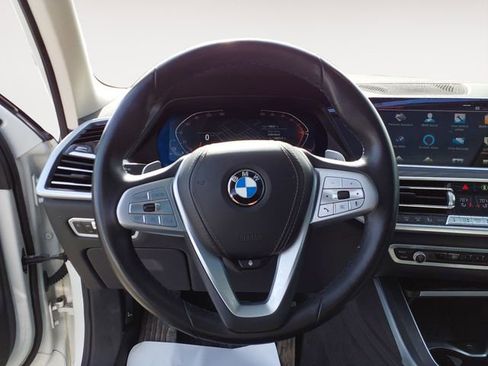 Used 2022 BMW X7 xDrive40i w/ Premium Package image 12