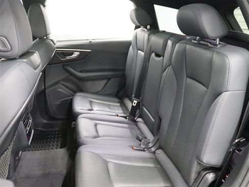 Used 2020 Audi Q7 3.0T Prestige w/ Prestige Package image 12