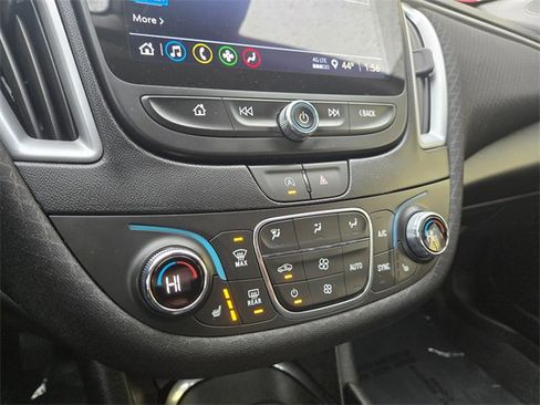 Used 2023 Chevrolet Malibu LT image 27
