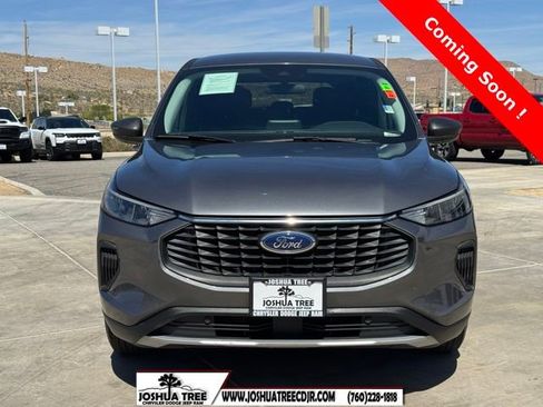 Used 2023 Ford Escape Active image 2