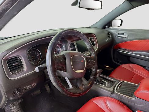 Used 2019 Dodge Charger GT image 8