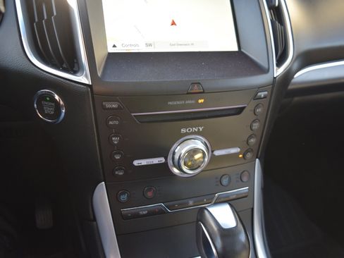 Used 2018 Ford Edge Titanium w/ Equipment Group 301A image 15