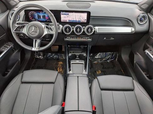 Certified 2025 Mercedes-Benz GLB 250 image 19