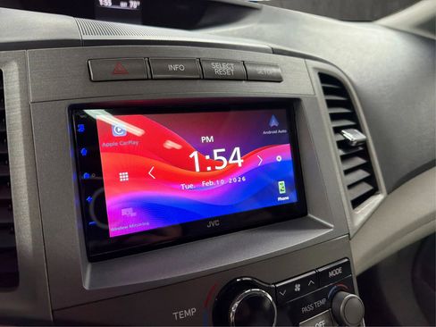 Used 2012 Toyota Venza XLE w/ XLE Premium Pkg image 24