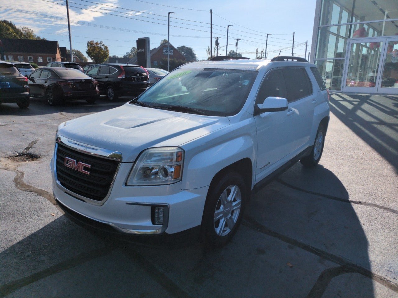 Used 2016 GMC Terrain SLE w/ Convenience Package FWD image 3